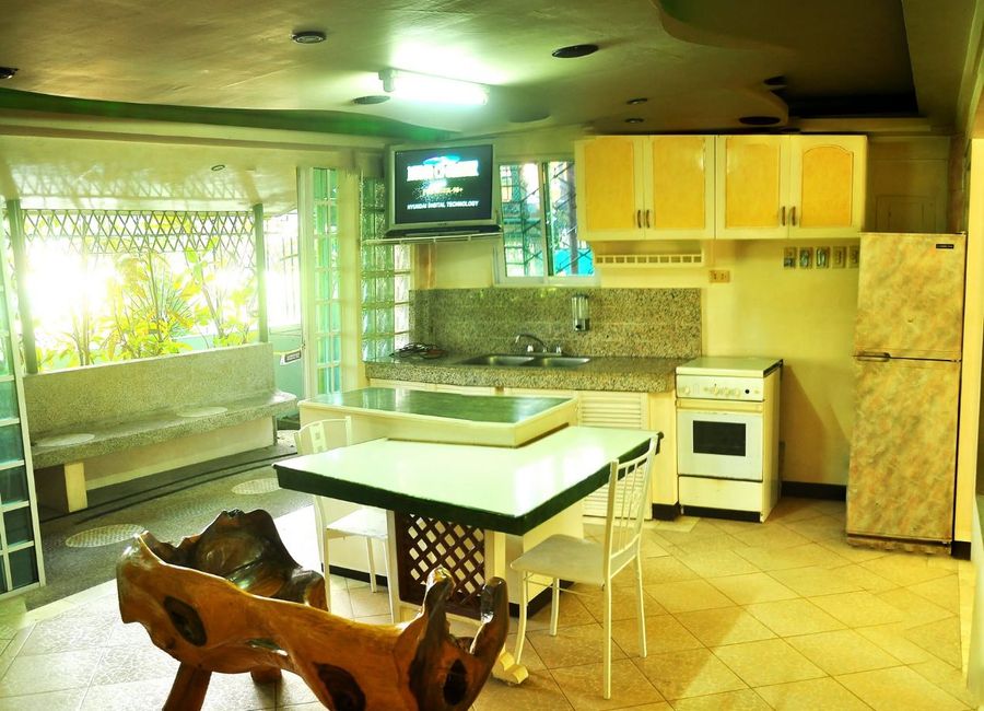 Ohio, Laguna Hills, Pansol, Calamba, Laguna image 2