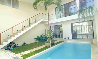 JUAL VILLA LUXURY JLN KUTAT LESTARI SANUR DENPASAR SELATAN
