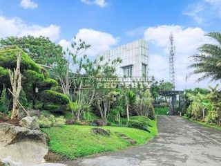 DIJUAL HOTEL DEKAT TAMAN SAFARI JALAN RAYA PUNCAK CISARUA