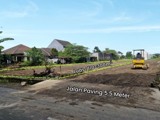 Tanah Istimewa SHM Pekarangan Kotak Persegi Strategis di Jalan Kaliurang Km 8 Ngaglik Sleman