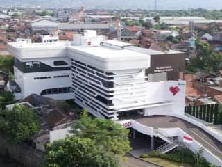 FOR SALE Hospital (First Hospital in Bandung) Specializing in Heart and Blood Vessels Jl. Soekarno Hatta Bandung