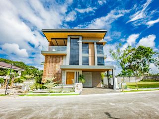 Brand New House and Lot for Sale in Tokyo Mansion at South Forbes, Cavite