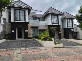 VILLA MEWAH VIEW KEREN + FREE KOLAM RENANG KOTA BATU
