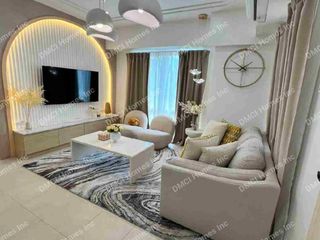 3BR, 2T&B Fully furnish, interior designed, corner Unit with Parking