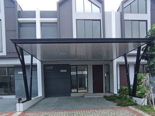 Rumah disewa di Bintaro Jaya Sektor 7 Cluster Kebayoran Harmony Semi Furnish Bangunan Baru