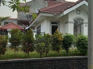 Disewakan rumah strategis di Sentul City bogor bisa harian dan tahunan