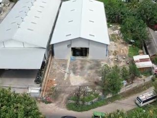 Dijual Gudang Baru 2500m2 di Raya Curug,Tangerang, Zona komersil, SHM.