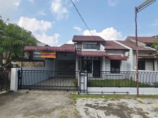 Rumah Cluster Posisi Hook siap huni dan murah lokasi Jl. Sudirman dekat bandara Pekanbaru