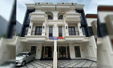 Dijual Hunian Modern dengan Rooftop cantik, Dekat TB Simatupang
