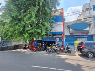 Ruko Hoek 3Lt dan Kost di Sultan Iskandar Muda Arteri Pondok Indah