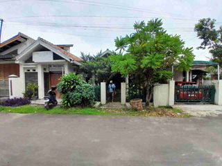 Rumah Hook Luas 250 m Strategis Dekat Alun-Alun Kota Serang