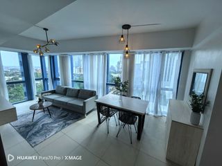 38 Park Avenue 1BR corner 55sqm Parking Furnished Cebu IT Park