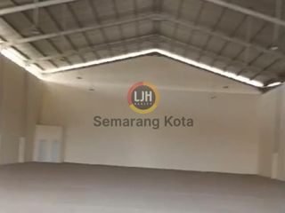 Gudang bagus di jalan raya Semarang - Demak