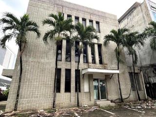 Dijual GEDUNG Lokasi di Jalan Ciledug Raya Cipulir Kebayoran Lama Jakarta Selatan