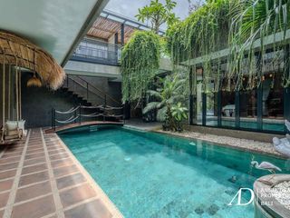 FREEHOLD | CONTEMPORARY TROPICAL VILLA IN PRIME UMALAS RESIDENTIAL AREA