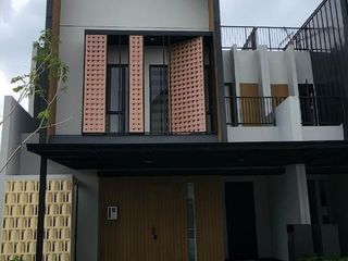 Disewa Rumah Siap Huni Di Cluster Mahakam Signature JGC Jakarta Timur