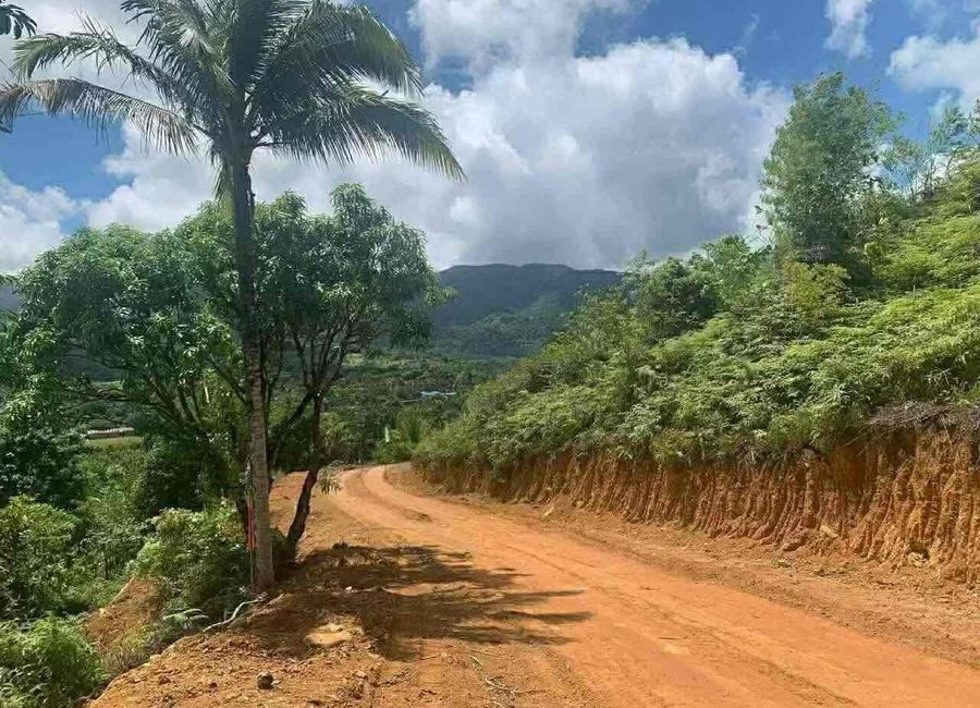 Madilay-dilay, Santa Maria, Laguna