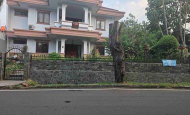 Dijual Rumah Mewah Siap huni di Bintaro Sektor 9