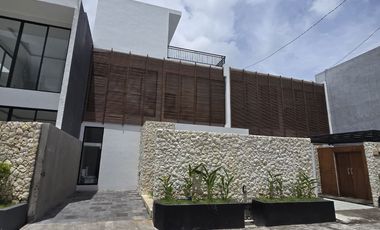 Dijual Villa Eksklusif di Cluster Elite Nusa dua