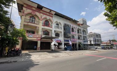 RUKO DIJUAL DI SOLO 3 LANTAI DENGAN STASIUN PURWOSARI SOLO