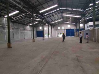 Di Sewakan gudang besar plus kantor premium taman tekno BSD