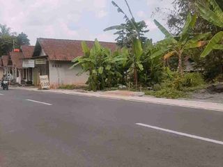 TANAH SUPER MURAH PEKARANGAN 129M JL. RAYA NGEMBIK BANDONGAN MAGELANG