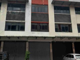 dijual ruko siap pakai 3.5lt di area Budi Karya - c/ kantor, gudang dll.