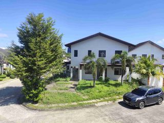RFO Corner Single detached Aspen Model 3 spacious bedrooms plus 1 maid's room w/ t&b