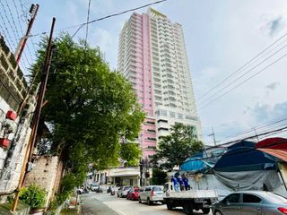 3 Bedrooms Condominium unit For Sale in San Juan City Valencia Hills Tower E