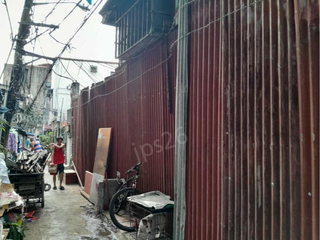 525 m2  lot  beside MRT 3 and LRT 1 stations in Pasay City