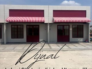 RUMAH READY STOCK SIAP HUNI DAN SIAP USAHA LOKASI DEPAN JALAN UTAMA PERUMAHAN