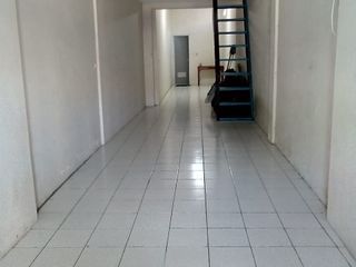 Dijual / Disewakan Ruko Siap Pakai di Mainroad Antapani Bandung Ref.04377