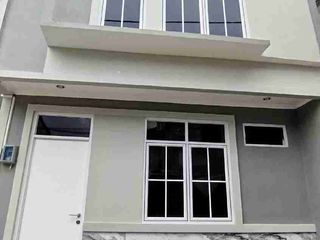 Jual cepat Rumah Modern Minimalis di cempaka putih lokasi strategis bebas banjir