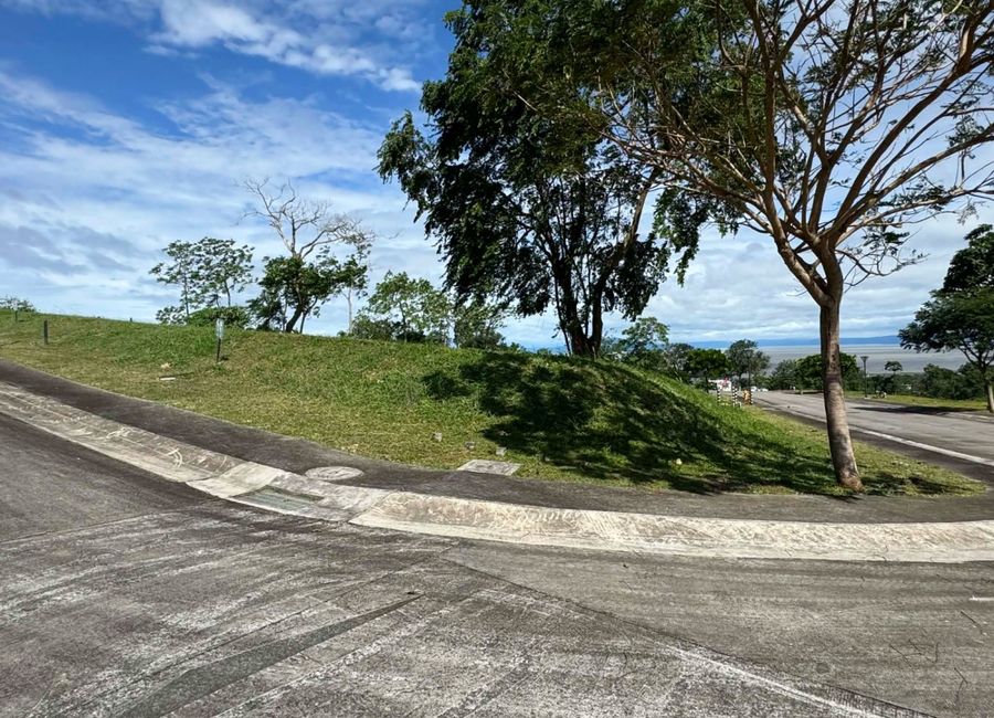 Spine Road, Ayala Greenfield Estates, Maunong, Calamba, Laguna