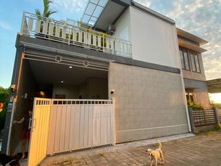 Dijual Rumah di Jimbaran Bali Fully Furnished 90m2 Dekat Pantai & GWK, SHM Harga 2Man Nego