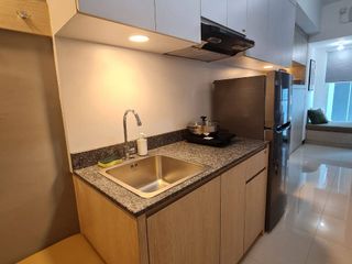 DIJUAL APARTEMEN EASTCOAST MANSION PAKUWON CITY MALL TOWER AMOR LANTAI 15 - FURNISHED