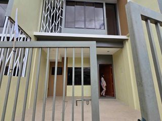 FOR SALE | RFO HOUSE & LOT – Corner Townhouse