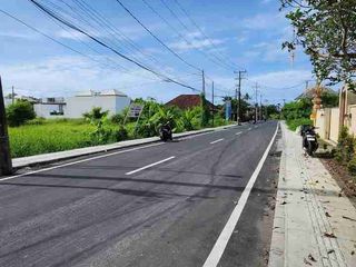 TANAH CEMAGI JALAN UTAMA DEKAT PANTAI
