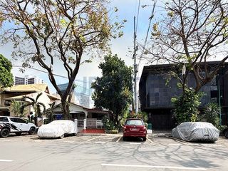 Ayala Alabang Lot with Old House for Sale near the Village Gate