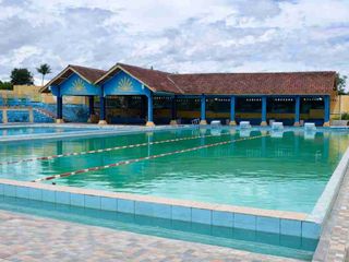 JUAL LAP FUTSAL,KOLAM RENANG,GOR BULUTANGKIS,SATU PAKET DI BANDUNG SELATAN