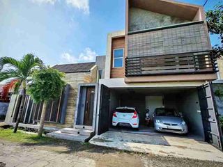 Rumah Solo Baru Baki dekat Pakuwon Mall the park dr oen