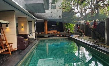 Dijual Rumah PIK Fullfurnish 3,5 Lantai ada kolam renang