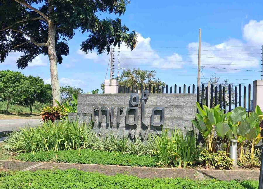 Yellowstone Loop, Mirala, Canlubang, Calamba, Laguna