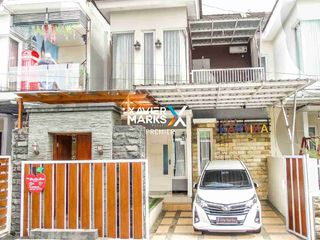 DIJUAL VILLA AKTIF DI DEWI SARTIKA BATU MALANG 2 LANTAI DAN KOLAM RENANG
