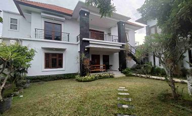 Rumah Besar 7 Kamar Tidur di Dekat Pusat Kota Denpasar