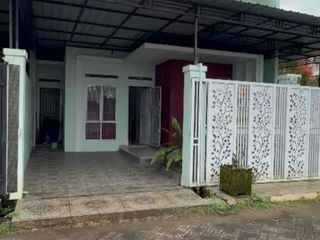 DIJUAL RUMAH SUDUT KOMP GRAND AROEPALA TAMANGAPA RAYA MAKASSAR 3 KAMAR TIDUR BISA NEGO