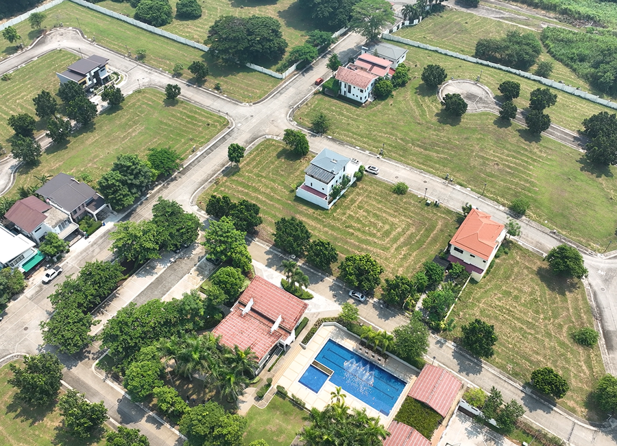 Riverbend, Malitlit, Santa Rosa, Laguna image 2