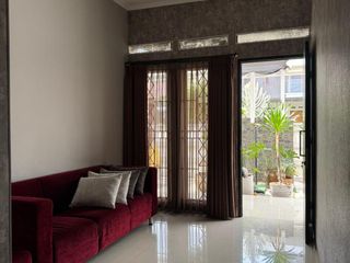 Disewakan Rumah Siap Huni Furnish Lokasi Strategis di Batununggal Bandung