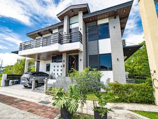 Solen Residences Sta. Rosa, Laguna House for Sale 6-Bedroom 6BR with Basement