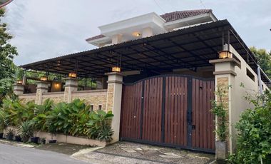 Dijual Rumah Villa Furnish Lokasi Tenang dan Asri Area Balecatur